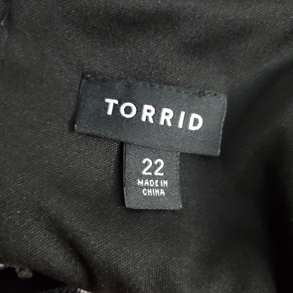 Torrid Lace Skater Contrast Dress - Picture 5 of 7